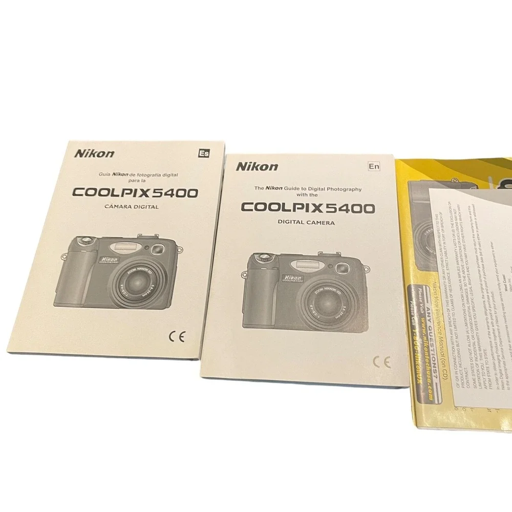 Nikon COOLPIX 5400 5.1MP Digital Camera - Black (battery not Charging)‎
